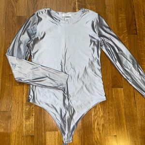 Aritzia Babaton Satinette Contour Crewneck Bodysuit